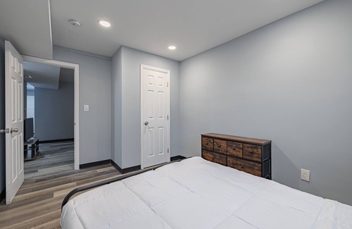 Anacostia Lit Et Petit-Déjeuner | Modern Urban - Stay in the beating heart of D.C. Embrace modern at our city spot