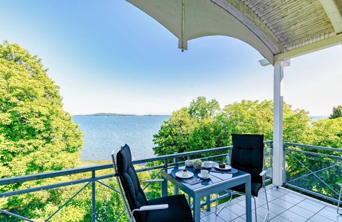 Lauterbach Appartement | Modern vacation apartment with fantastic sea view - Villa Vilmblick No. 21