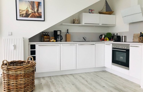 Lietzow Appartement | Modern vacation apartment with balcony, sea view - Ferienresidenz Zwei BoddenFeWo 1-5
