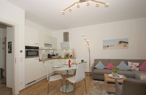 Gohren Appartement | Modern vacation apartment with private sauna and balcony - Villa Pauline FeWo 04