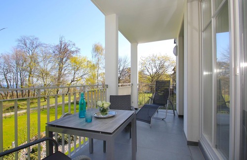 Gohren Appartement | Modern vacation apartment with private sauna and balcony - Villa Pauline FeWo 04