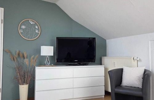 Korbach Appartement | Modern vacation apartment in the countryside - lakes, cycle paths & events nearby, 4 pers.