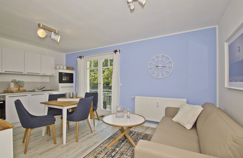 Lietzow Appartement | Modern vacation apartment with balcony, sea view - Ferienresidenz Zwei BoddenFeWo 1-2 - Ferienresidenz