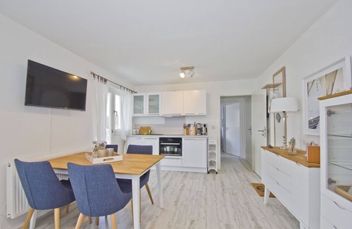 Lietzow Appartement | Modern vacation apartment with balcony, sea view - Ferienresidenz Zwei BoddenFeWo 1-3 - Ferienresidenz