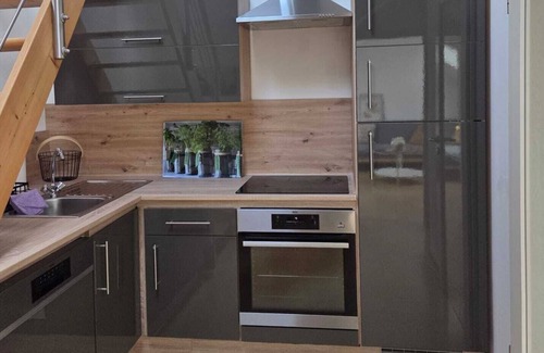 Korbach Appartement | Modern vacation apartment in the countryside - lakes, cycle path & events nearby