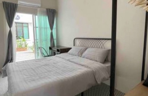 George Town Maison | Modern Victorian Homestay with Maidn
