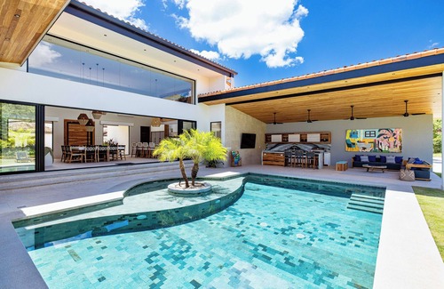 Tamarindo Villa | Modern villa at exclusive Hacienda Pinilla 5min from beach/golf & beach club