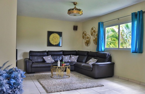 El Callejon Copropriété | Modern Villa by Playa Bonita/Gated Pool/Hammock/Air Conditioned/Outdoor Dining