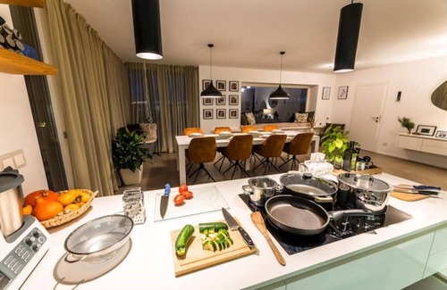 Wald Villa | Modern villa in the countryside with pool, garden and large living room