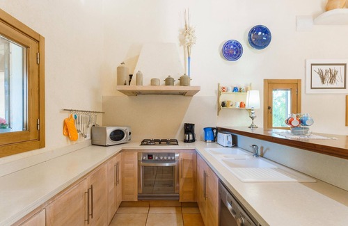 Pollensa Villa | Villa moderne avec une touche rustique avec piscine près de la ville