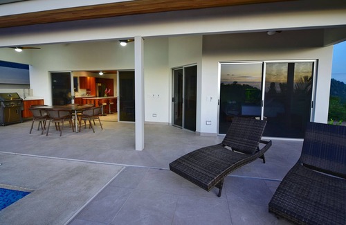 Chontales Villa | Modern villa with pool! Ideal for families!