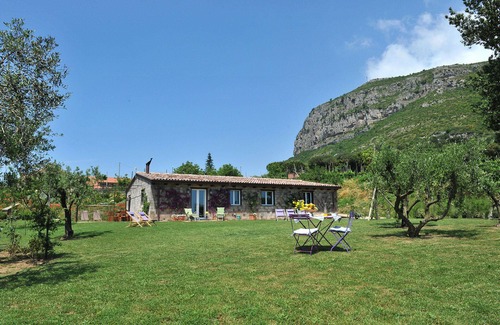 San Pietro Villa | Modern Villa with Pool and Breathtaking Views on the Enchanting Amalfi Coast!
