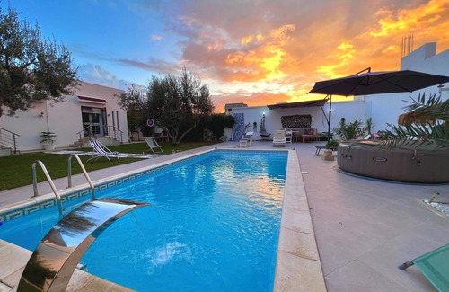 Hammam Sousse Villa | Villa moderne piscine jacuzzi grand jardin, proche plage