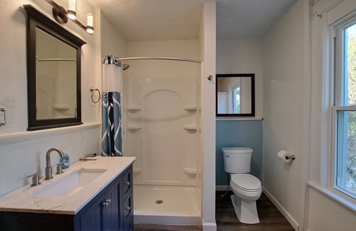 Scranton Maison | Modern w historic charm 5-bedroom Remodeled Home in Scranton