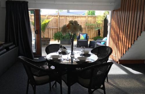 Leamington Appartement | Modern Wall