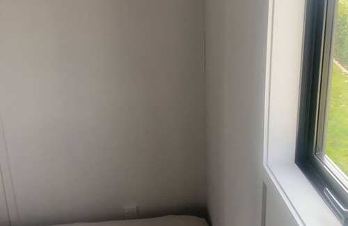 Tirau Cabine | Modern, warm, central, self contained & private