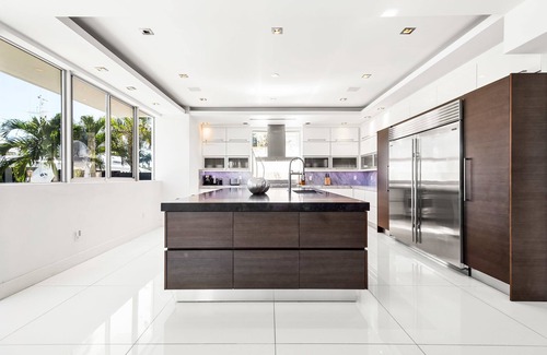 Nurmi Isles Maison | Modern Waterfront Mansion in the heart of Las Olas minutes from the Beach