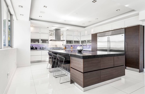 Nurmi Isles Maison | Modern Waterfront Mansion in the heart of Las Olas minutes from the Beach