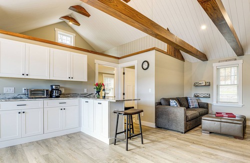 Winchendon Maison | Modern Waterfront Gem w/ Dock on Lake Monomonac