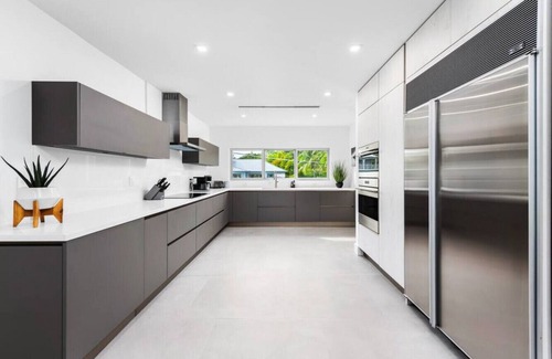 Coconut Grove Villa | Modern waterfront Villa w/ Pool and Gym, Sleeps 8.