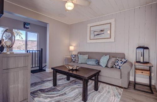 Alton Bay Appartement | Modern Winnipesaukee Lake Front Retreat Naples