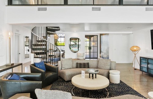 Central Scottsdale Maison | ModernCompound