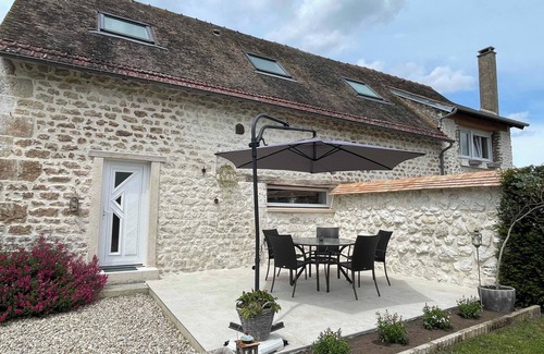 Bouafles Maison | Moderne, Confortable, Décoré Avec Soin, Gîte à Bouafles, en Haute-normandie