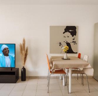 Fenouillet Appartement | Moderne et paisible maisonette avec jardin