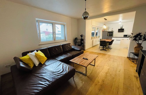 Allersberg Appartement | Moderne Ferienwohnung mit Großer Terrasse im Fränkischen Seenland