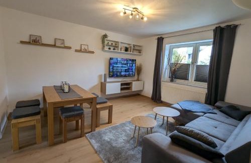 Celle Appartement | Moderne Ferienwohnung für bis zu 6 Personen - Netflix, PS4, Zentrumsnähe und mehr in Celle