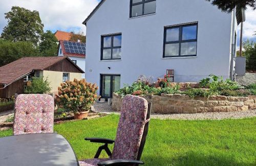 Nemmersdorf Appartement | Moderne Neue Dachgeschosswohnung Juliane