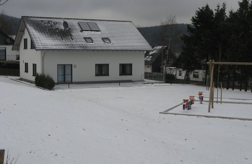 Kuestelberg Villa | Villa moderne en bord de forêt