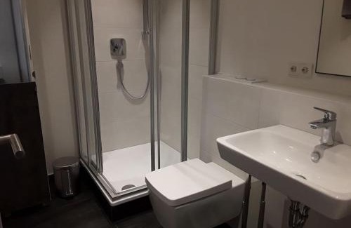 Tuebingen Appartement | Modernes 1 Zimmer Studioapartment in ruhiger zentrumsnaher Lage - free parking