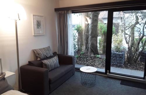 Tuebingen Appartement | Modernes 1 Zimmer Studioapartment in ruhiger zentrumsnaher Lage - free parking