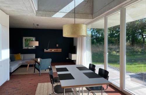 Lohme Maison | Modernes Architektenhaus direkt am Golfplatz Schloss Ranzow.