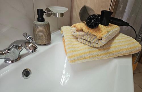 Gotha Maison | Modernes Gästezimmer in Ferienwohnung