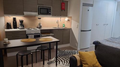 Lappeenranta Appartement | Moderni ja supermukava asunto! 65'Smart TV, Valokuitunetti, lähellä yliopistoa!