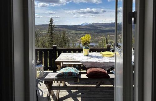 Vestre Slidre Maison | Modernized Log Cabin With Views Of The Mountains