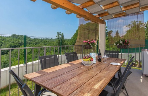 Matohanci Cottage | Maison aménagée de façon moderne avec piscine privée, située dans les alentours de Rovinj