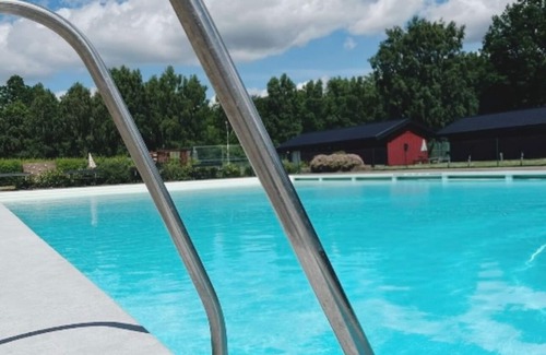 Ljungbyhed Maison | Modernt hus i Skånes Nationalpark Pool och Flera Aktiviteter ex Minigolf, Tennis