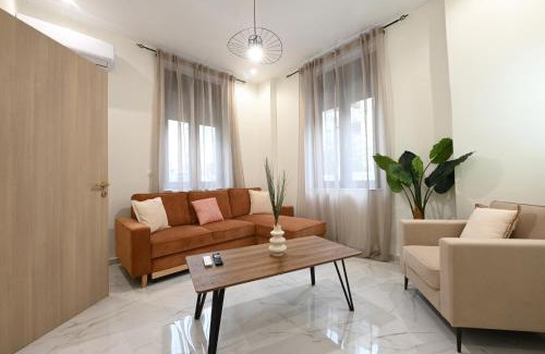 Zavlani Appartement | Modh Patras City Centre - Entire Apartment