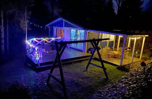 Chmielno Maison | Modry Domek Sznurki Całoroczny Ogrodzony