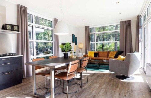 Avenhorn Chalet De Ski | ✓ Module Special at Park Westerkogge ✓ Holiday home for 4 people ✓ Located in Berkhout (North Holland) ✓ Waterfront holiday resort ✓ Book directly at the resort
