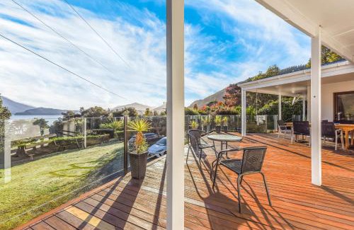 Moetapu Bay Maison | Moetapu Magic - Marlborough Sounds Holiday Home