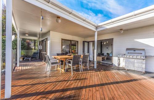 Moetapu Bay Maison | Moetapu Magic - Marlborough Sounds Holiday Home
