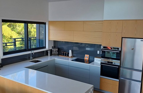 Moetapu Bay Maison | Moetapu Scenic Retreat - Luxury Haven for Couples