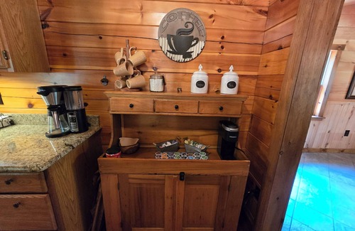Nisbet Maison | Mohawk Mountain Lodge