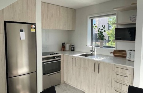 Upper Riccarton Maison | Mohua Lane Urban Paradise