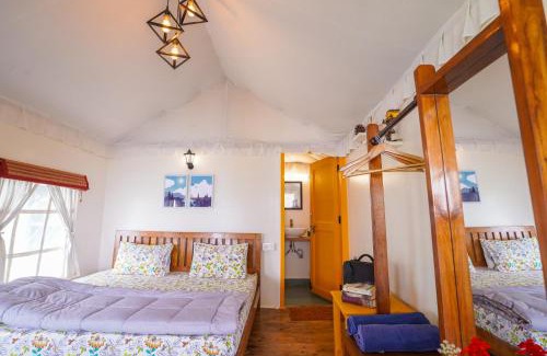 Naina Range Autre | Moksham Himalayan Campsite Pangot