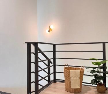Miri Maison | MokuMoku Miri Homestay FOC Netflix & Ytb 18pax